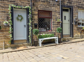 The Snug on the Cobbles